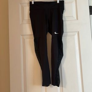 NIKE | Workout Leggings with Mesh